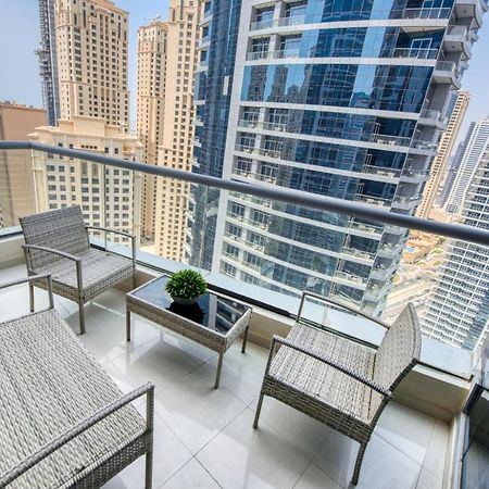 Overlooking Marina Canal 1Br Close To Mall, Promenade & Beach, Bay Central 1, Dubai Marina By Deluxe Holiday Homes Dubaj Kültér fotó